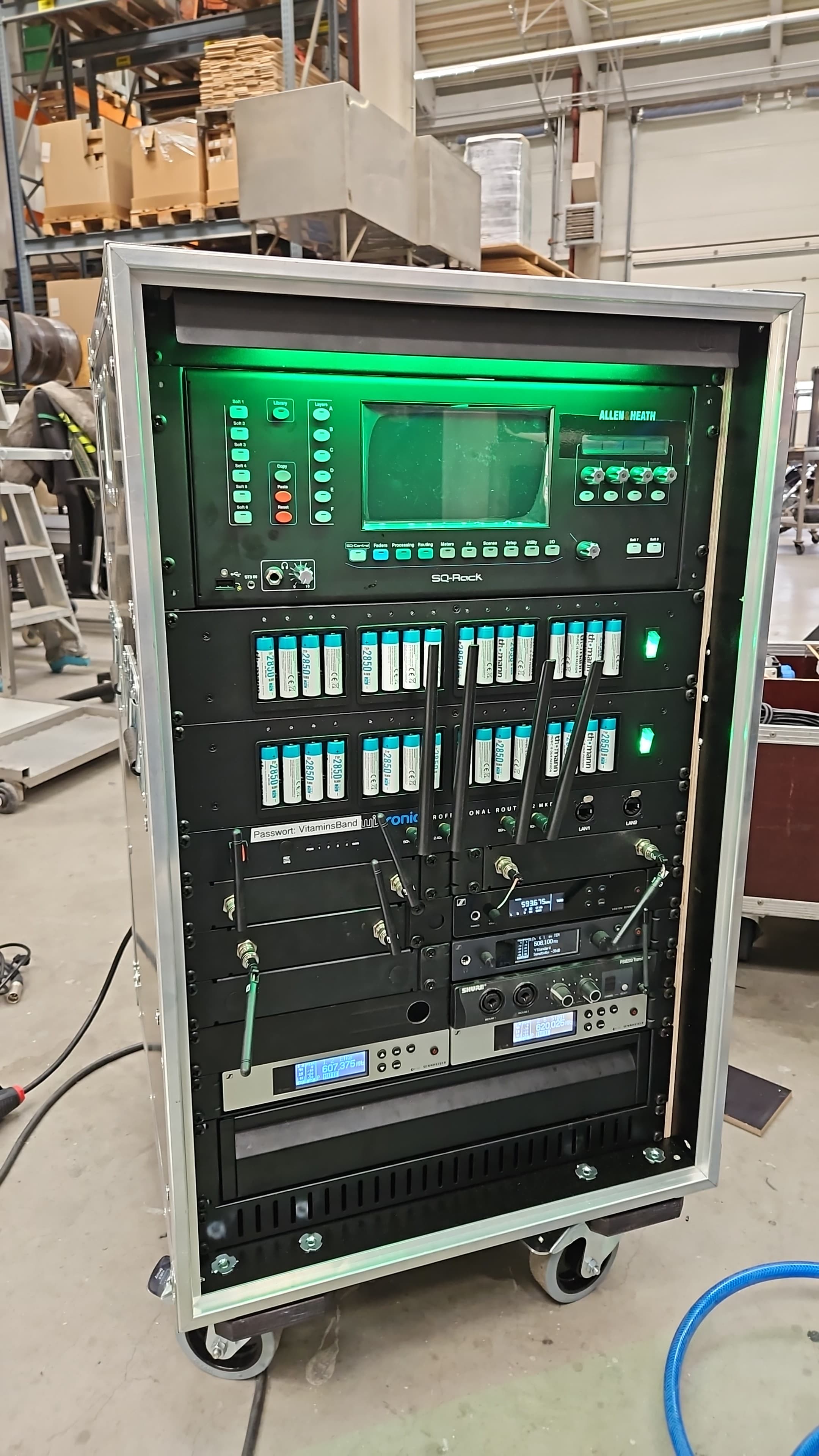 Medien Flightcase inkl. Einbauten